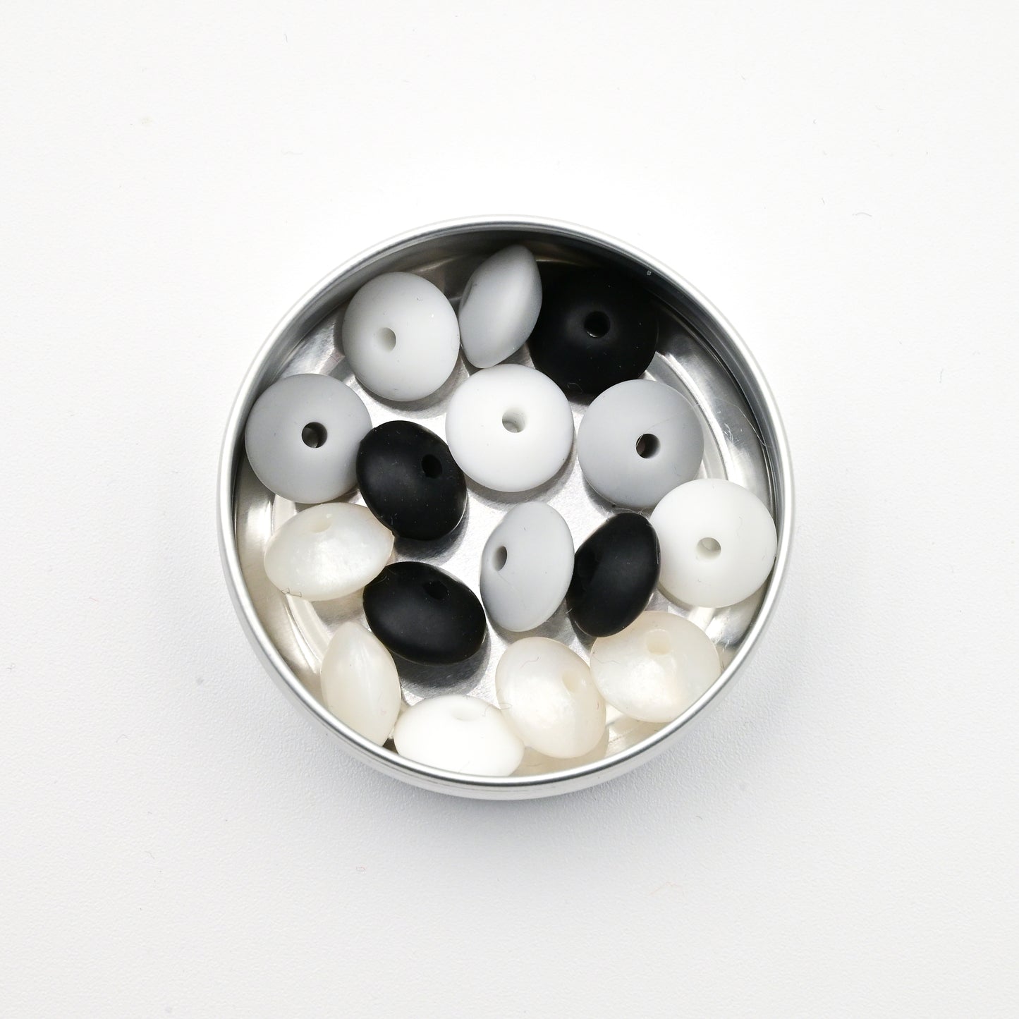 Needle Stoppers - Tin of 8 pairs, Flying Saucers