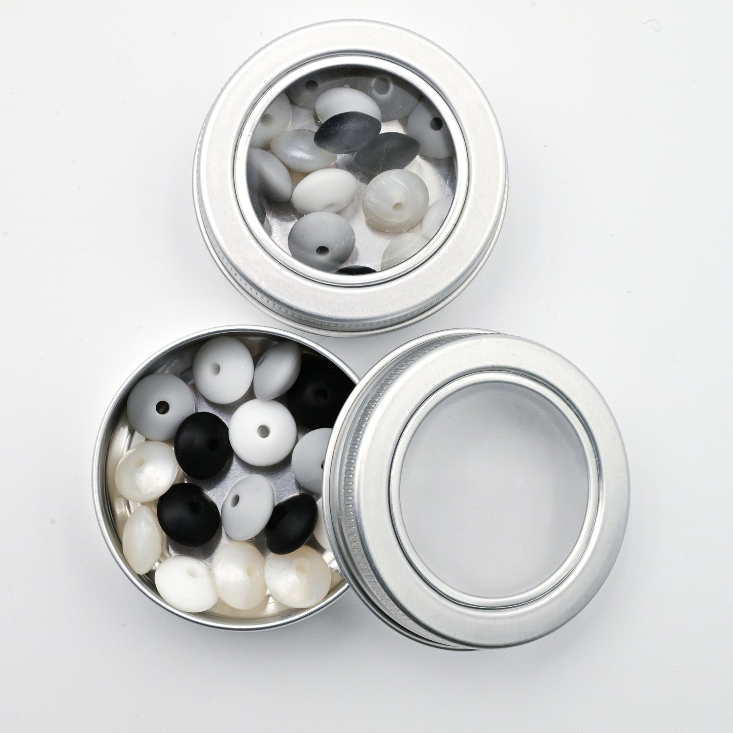 Needle Stoppers - Tin of 8 pairs, Flying Saucers