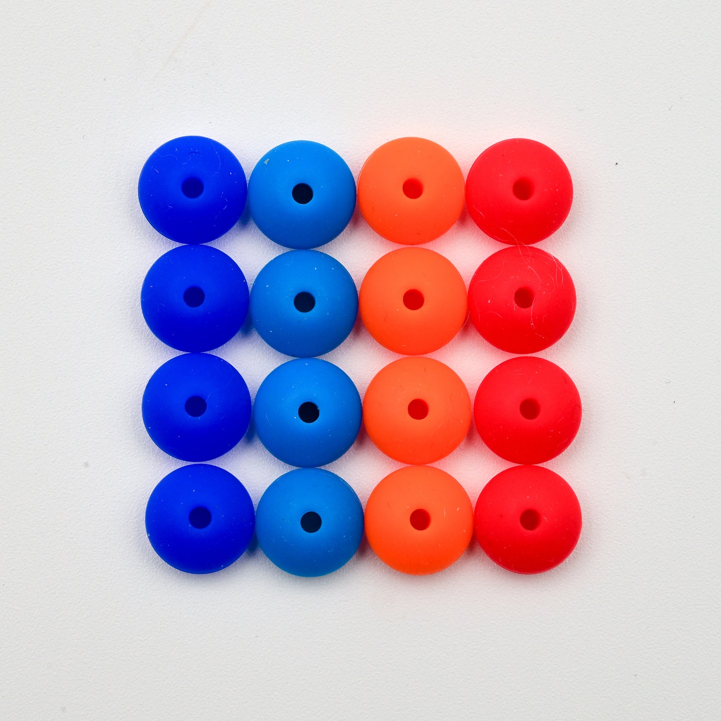 Needle Stoppers - Tin of 8 pairs, Flying Saucers