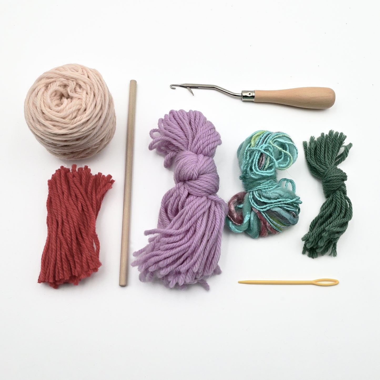Shaggy Wall Hanging Project Kit With Pattern and Latch Hook Tool