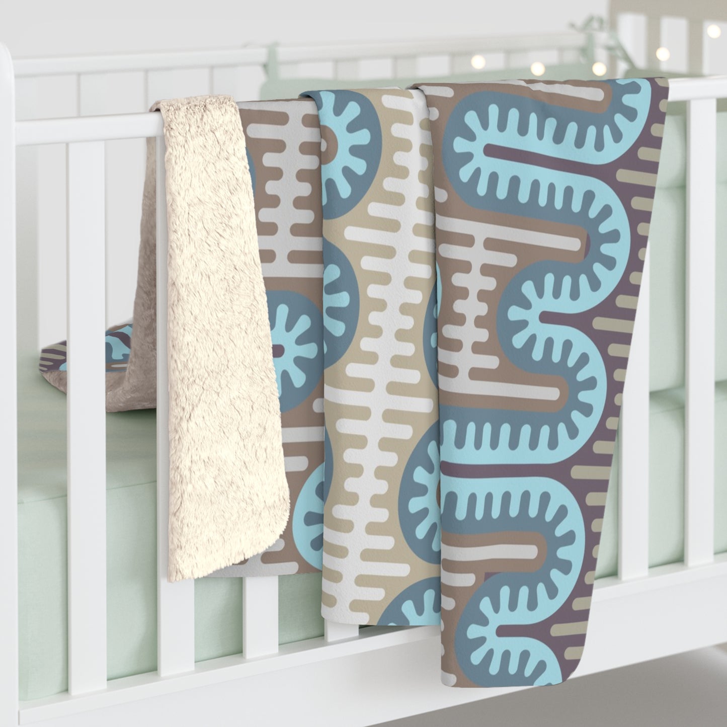 Big Wiggle Sherpa Fleece Blanket - Arctic Frost Colorway