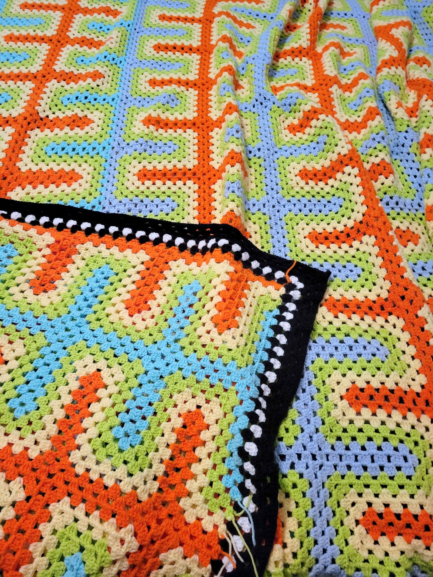 Stacktangle Blanket