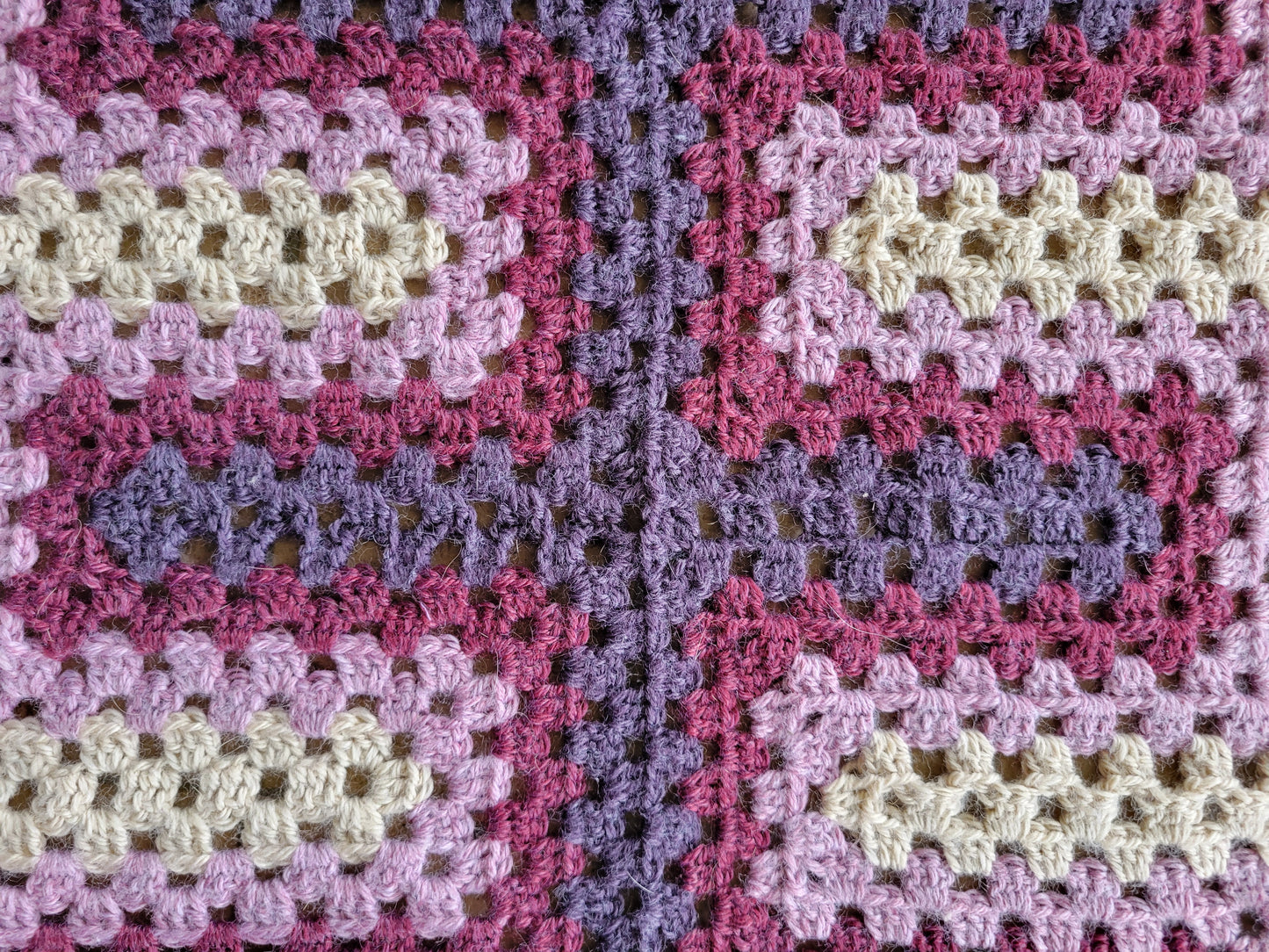 Stacktangle Blanket