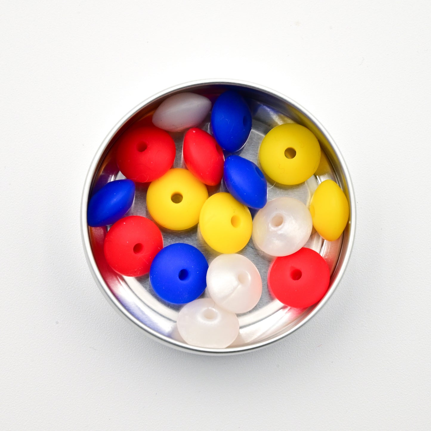 Needle Stoppers - Tin of 8 pairs, Flying Saucers