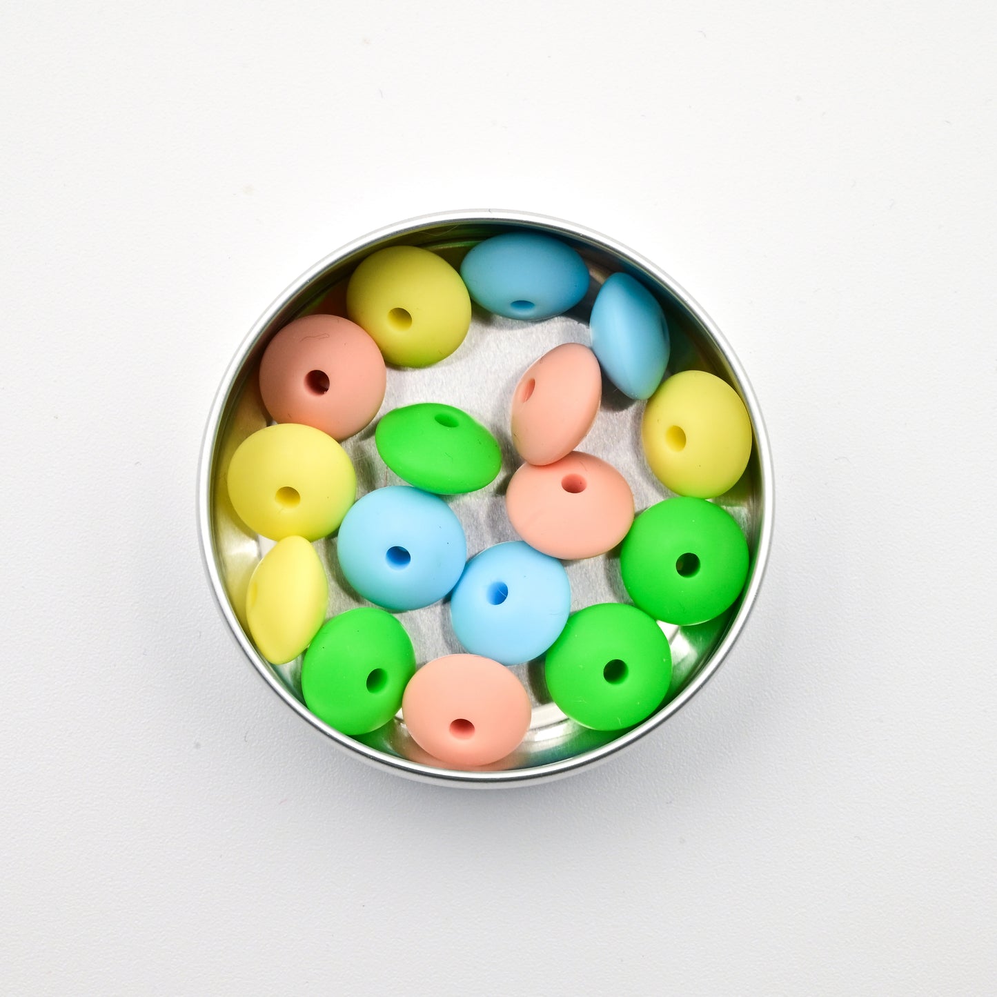 Needle Stoppers - Tin of 8 pairs, Flying Saucers