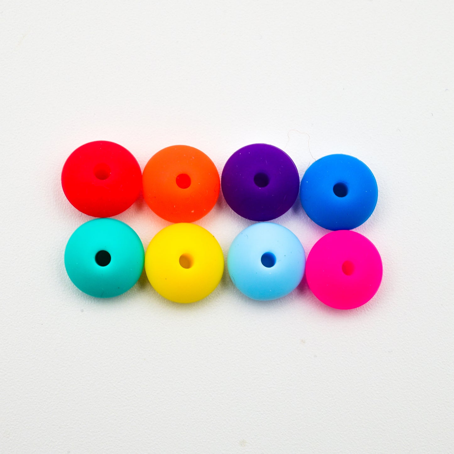 Needle Stoppers - Tin of 8 pairs, Flying Saucers