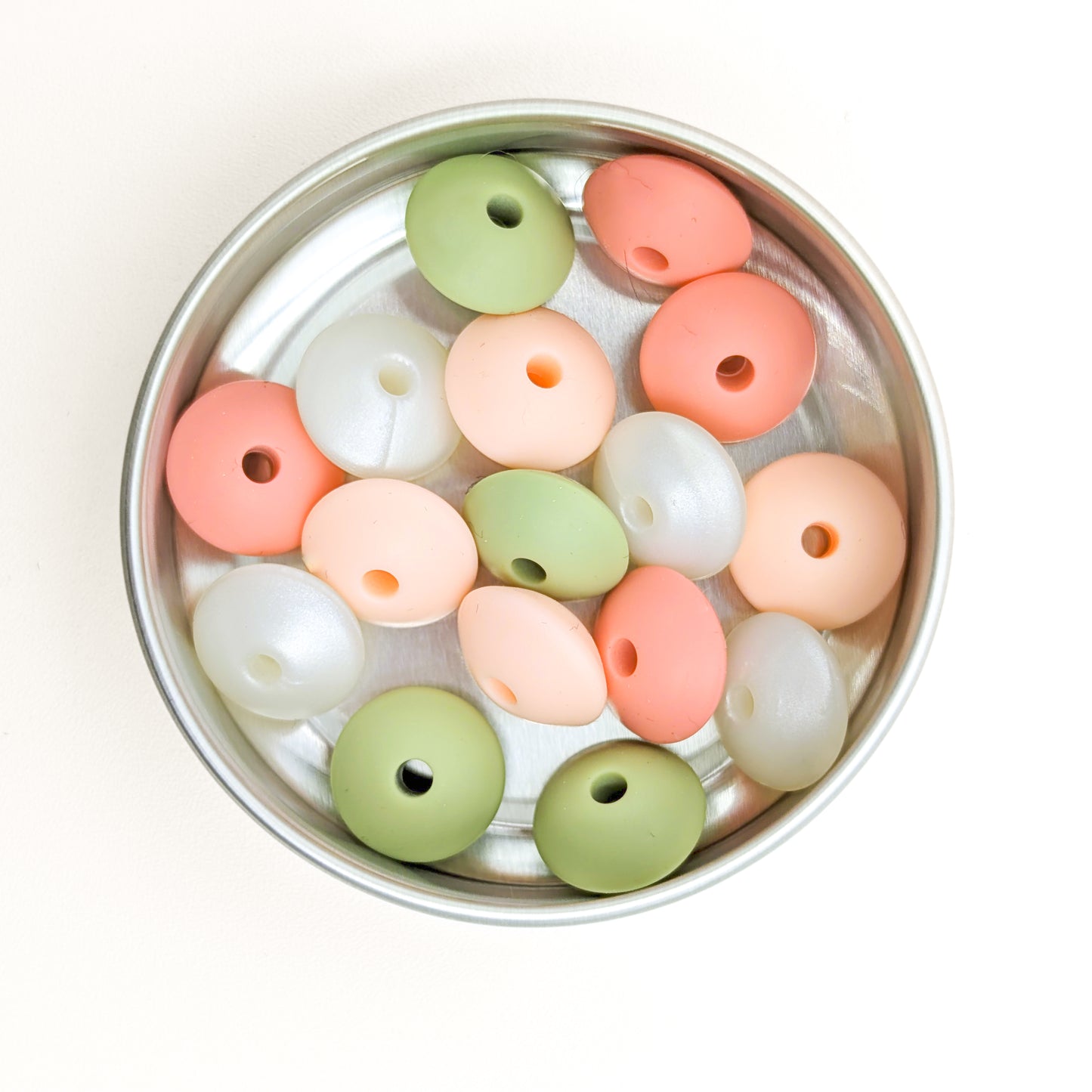 Needle Stoppers - Tin of 8 pairs, Flying Saucers