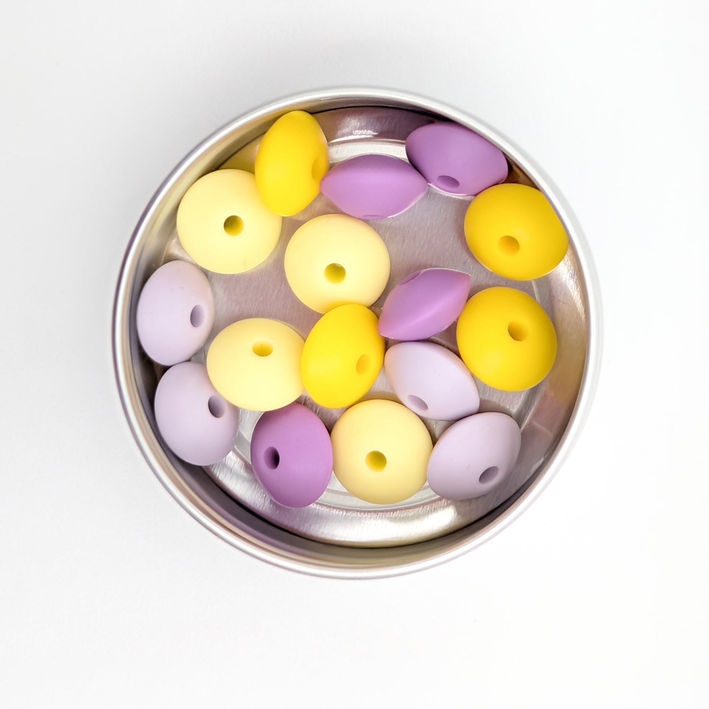 Needle Stoppers - Tin of 8 pairs, Flying Saucers