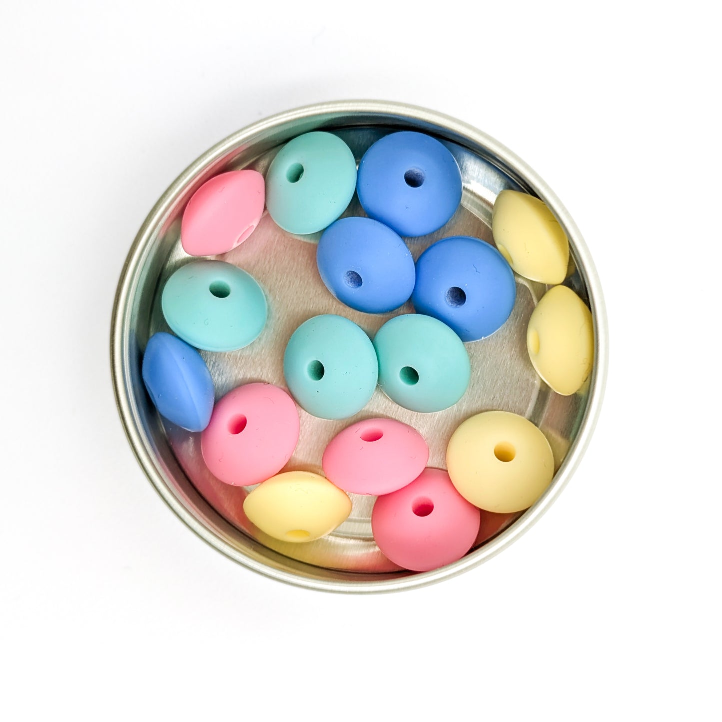 Needle Stoppers - Tin of 8 pairs, Flying Saucers