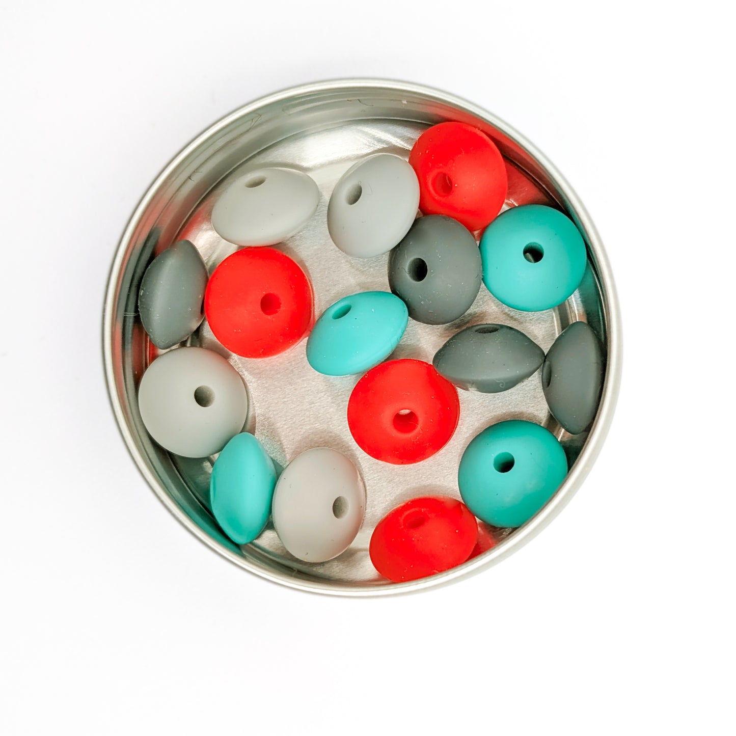 Needle Stoppers - Tin of 8 pairs, Flying Saucers