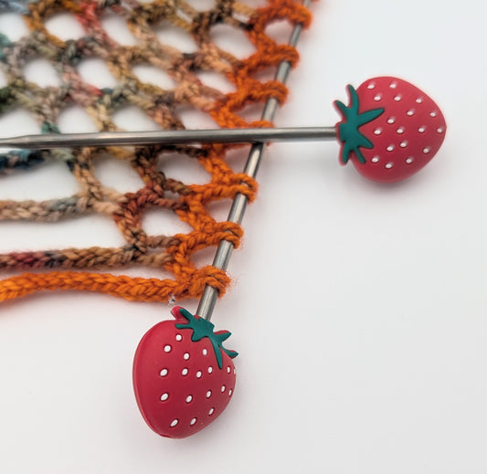 Needle Stoppers and Stopper Keeper Set - Strawberry