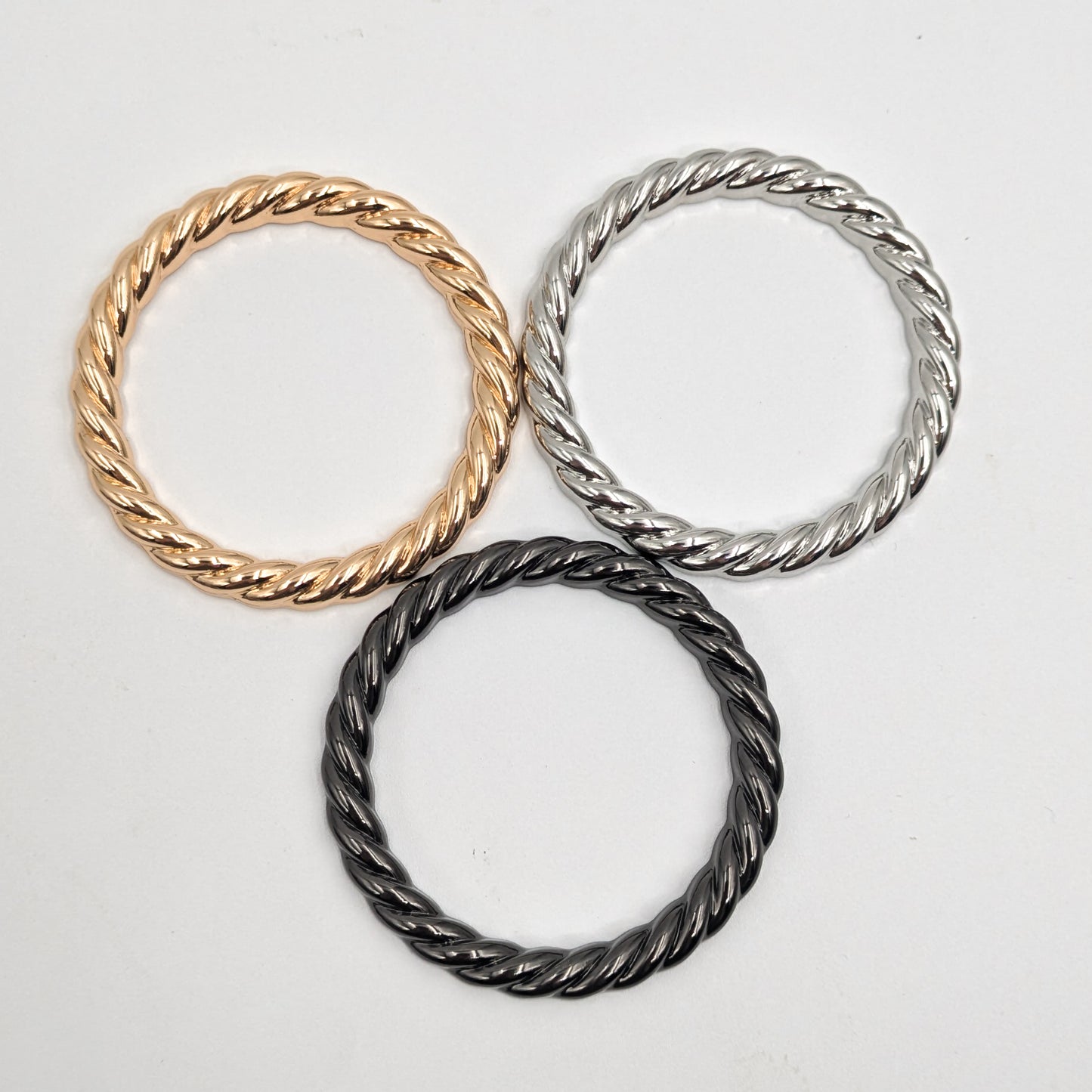 Shiny Metal Twisted Shawl Ring  - Medium
